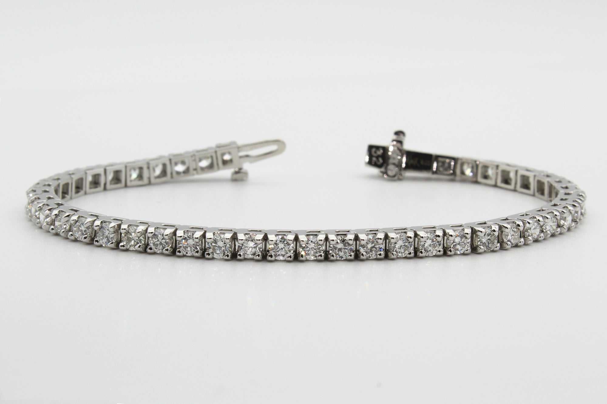 Dainty Chain Bracelet with Transparent Crystals